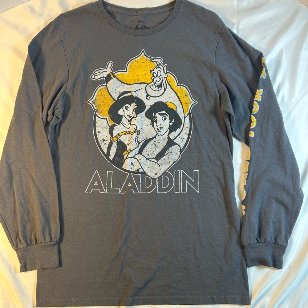 Disney Aladdin World Tour ‘96 Long Sleeve Graphic Tee, Vintage Retro Design, M